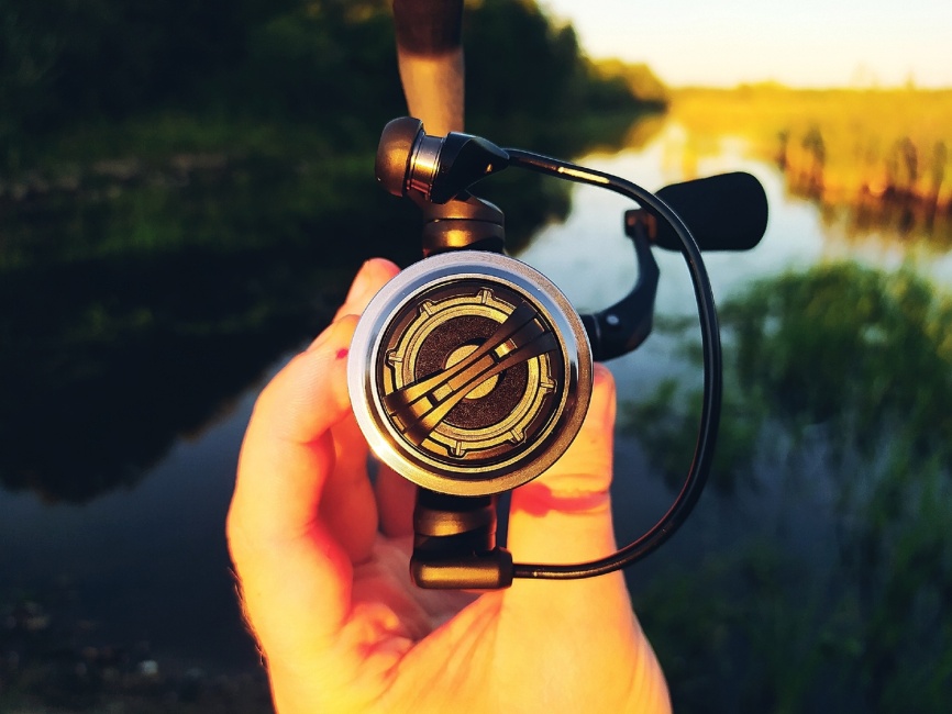 Essence MG (carbon-al, №1000 S-шпуля) 5.2:1 фото 10